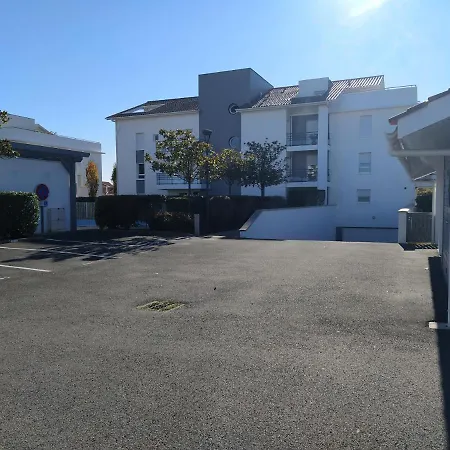Le 5 Sud Piscine Parking Wifi * Anglet