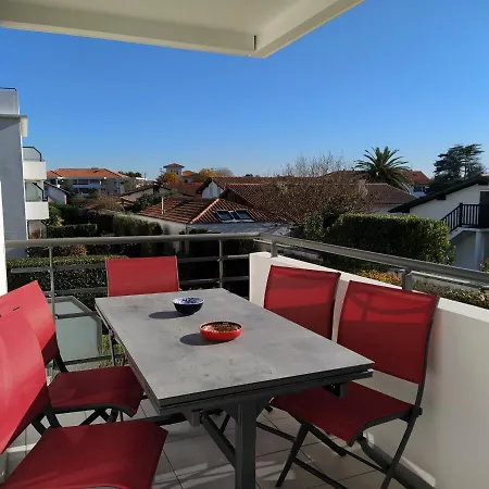 Le 5 Sud Piscine Parking Wifi Apartment *
